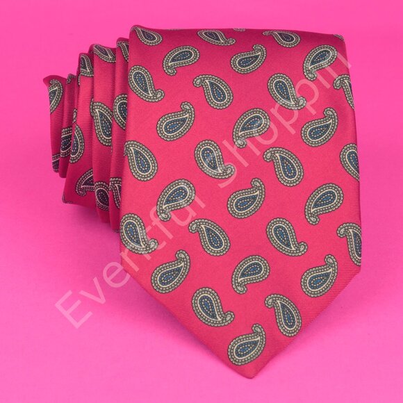 Vintage Burberrys Silk  Tie Mens Red Maroon Teardrop Paisley Made in England - Picture 2 of 5